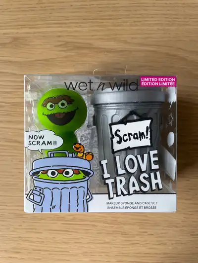 Wet n Wild Sesame Street Collection Makeup Sponge + Case Set, View more