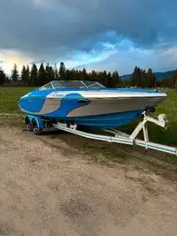 1996 Rinker Boat