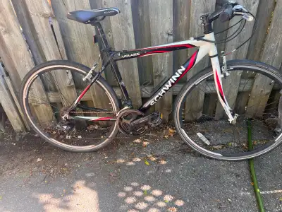 Schwinn Volare Hybrid Bike Medium, View more
