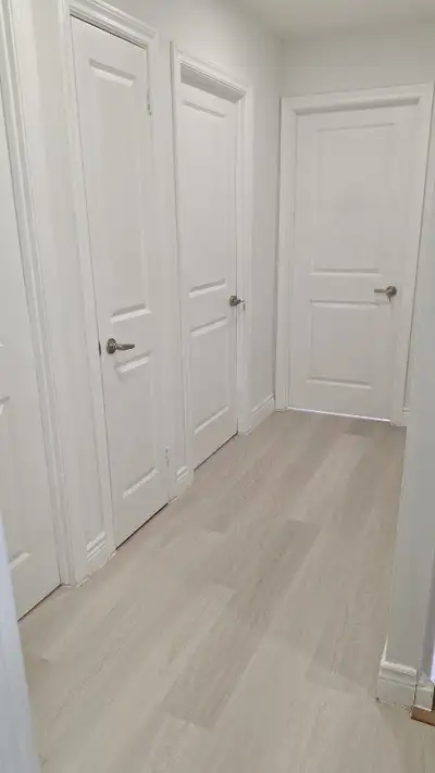 Rent 2 Apartments, 2 levels over Stores , at Islington , both avilable naw. $2,900, all new Apliance...