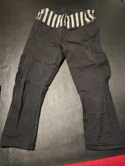 Lululemon Capri Leggings size 6, View more
