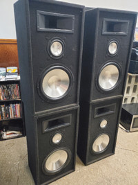 4 SPEAKERS, GREAT CONDITION!