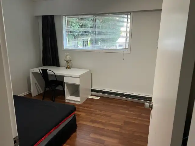 Bright Furnished Room for Rent in Port Coquitlam – $850 in Long Term Rentals in Tricities/Pitt/Maple - Image 6