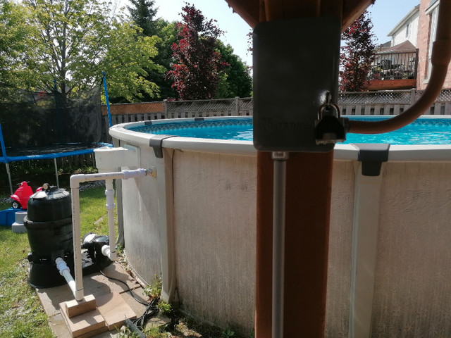18' aboveground pool , swimming pool in Hot Tubs & Pools in Markham / York Region - Image 3