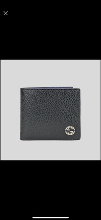GUCCI Men's Leather Bifold Coin Wallet With Interlock GG Logo Bl