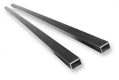 Selling a new pair of 127cm/50in Thule square crossbars. They came from a system package from Thule...