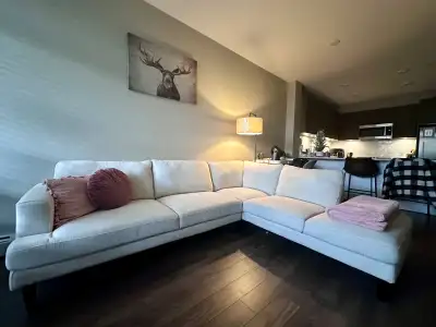 Structube Sectional (cream), View more