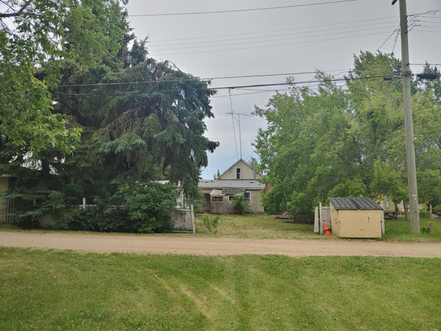 R2 Lot in Vegreville For Sale or Trade in Land for Sale in Strathcona County - Image 4