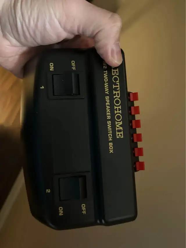 3 Vintage Stereo Audio RCA / speaker switches in Speakers in Mississauga / Peel Region - Image 5
