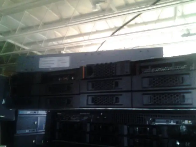 Lenovo 4587-HC1 12-bay 3.5" Storage Expansion Enclosure /w 2x 01 in Other in City of Montréal - Image 4