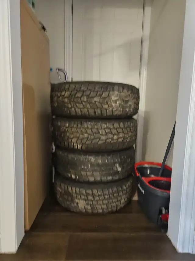 Winter tires 215/65 r16 on rims in Tires & Rims in Saint John - Image 4