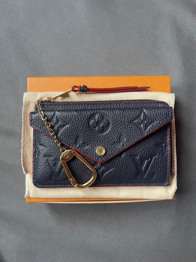 Louis Vuitton Recto Verso in Women's - Bags & Wallets in Mississauga / Peel Region