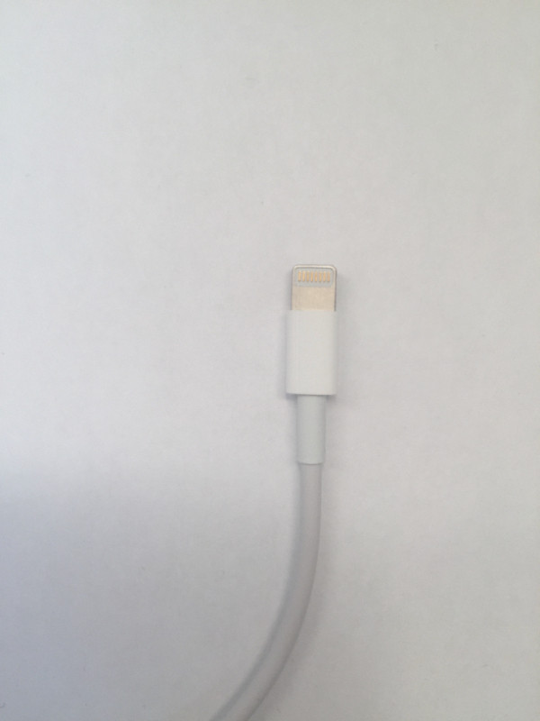 3 ft Quick charge USB charging cable for iPhone and iPad in Cell Phones in Ottawa - Image 3