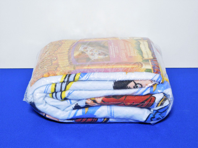 *NEW* Vintage Harry Potter Twin/Double Blanket in Bedding in Oshawa / Durham Region - Image 3