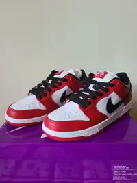 Selling Nike Chicago Dunk SB DS Size Mens 8.5