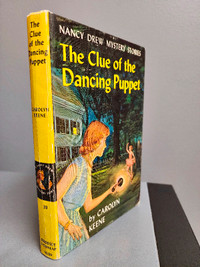 NANCY DREW CLUE OF THE DANCING PUPPET - vintage, 1962