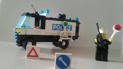 LEGO 6450 Town  Mobile Police Truck 1986/completeLight&Sound, View more