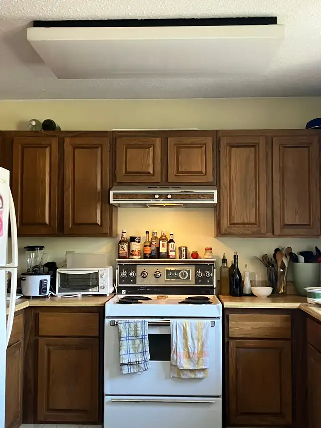 winter rental $1350.00/ mo. utilities in in British Columbia in Canada - Image 3