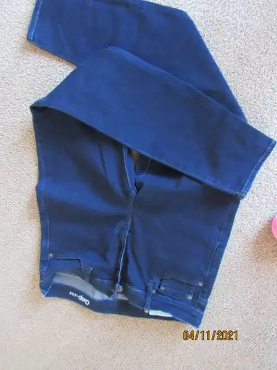 GAP32R STRETCH  SKINNY JEANS, View more