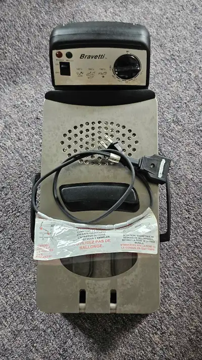 Electric deep fryer $50.00, View more