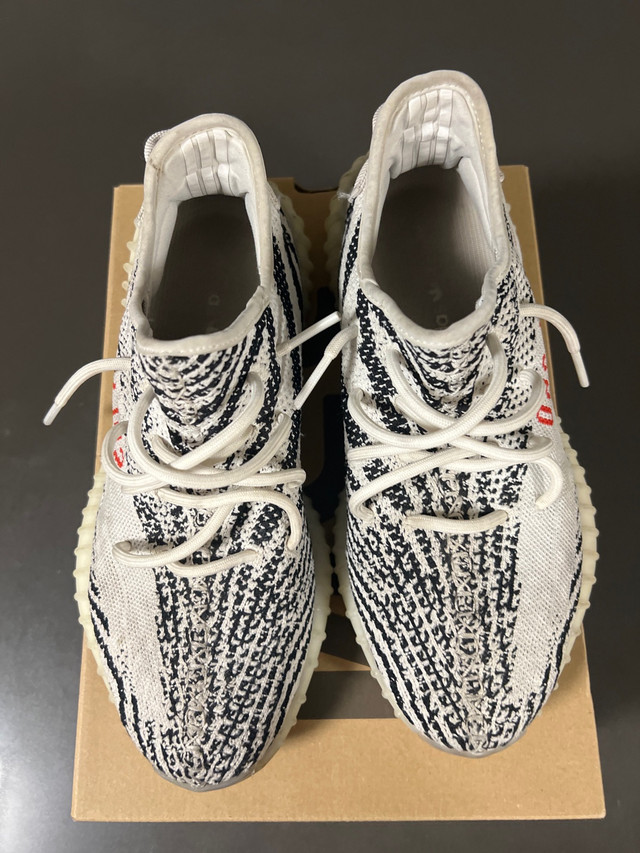 Yeezy Boost 350 v2. Size 9.5 in Men's Shoes in Hamilton - Image 2