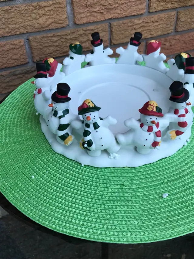 PARTYLITE FROLICKING FROSTIES CANDLE HOLDER in Home Décor & Accents in Ottawa - Image 5