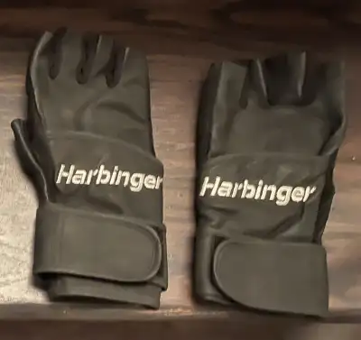 Like New Men's Size XXL HARBINGER Bike Riding Gloves, View more