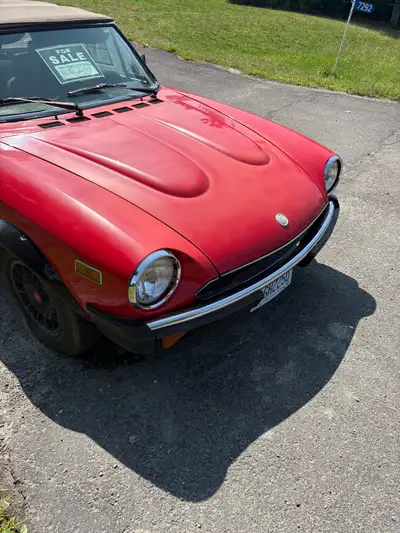 124 Spider 2000 Fuel injection 2.0L 4 cylinder 5 speed 4th gear isn’t working Needs restore but soli...