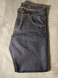 RW & CO Dylan Jeans 34 x 32 Like New