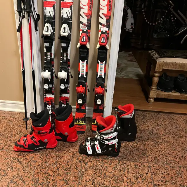 120 ski with boots and poles  in Ski in Markham / York Region - Image 3