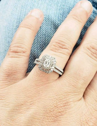 Beautiful Vera Wang engagement ring