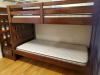 bunk bed from smoke free home .