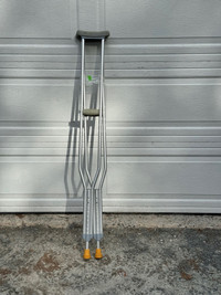 “Crutches, Aluminum, Adjustable, 5’10”-6’6”” 