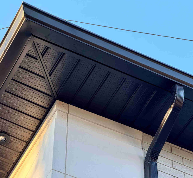 Roofing, Siding, Eavestrough and Aluminum Services in Roofing in City of Toronto