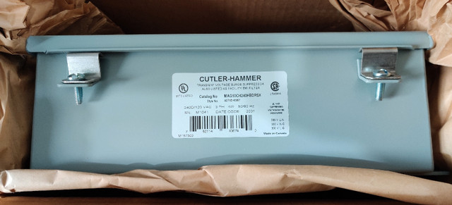 cutler hammer MAG  transient voltage surge suppressor in Accessories in Hamilton - Image 3