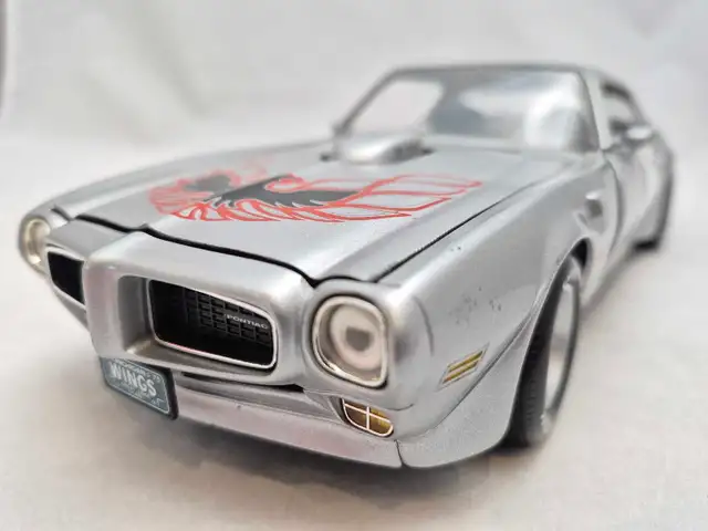 1973 Pontiac Firebird Trans Am SD 455 V8 Shaker Hood Silver 1:18 in Arts & Collectibles in Markham / York Region - Image 2