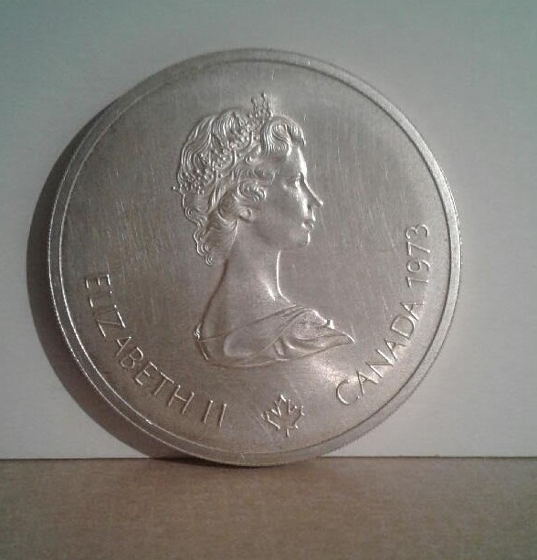 2 identical 1976Montreal Olympiad 1973Elizabeth II Silver coins in Arts & Collectibles in City of Toronto - Image 3