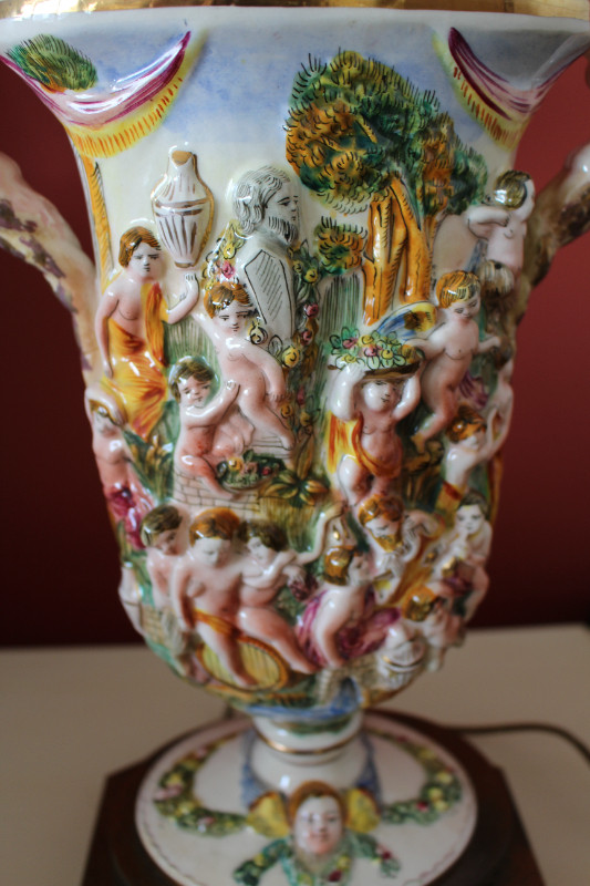 Lampe Capodimonte en excellent état dans Art et objets de collection  à Ouest de l’Île - Image 2