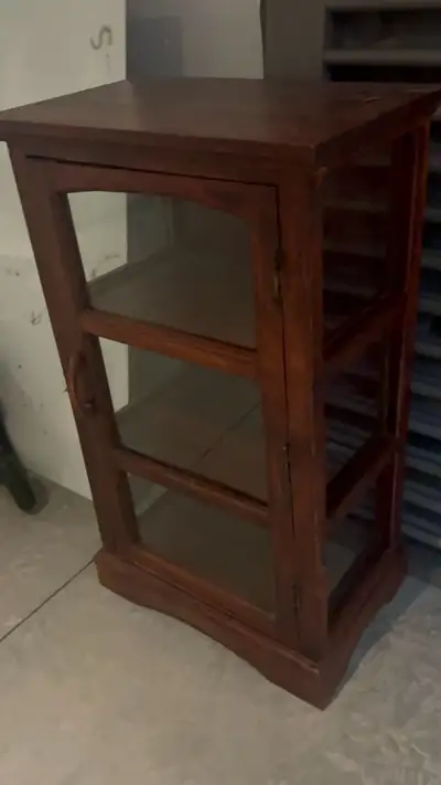  Petit meuble vitré en bois – style vintage / rustique, View more