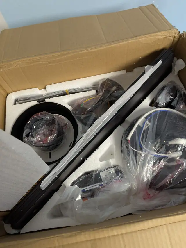 Black/Brown 52" Silver Ceiling Fan with Light, Remote, 3CCT, Dim in Indoor Lighting & Fans in Mississauga / Peel Region - Image 7