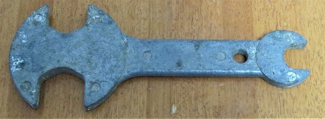 Vintage Victor RT-114 Bike Wrench in Arts & Collectibles in Bridgewater - Image 2