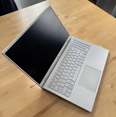 Windows 11 - Dell Inspiron 15 Séries 5502 - Laptop / PC / Ordin, View more