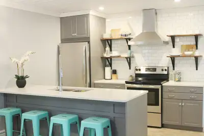 Perfect Cabin 4 your Vacation at Grand Beach! Sleeps 8, View more