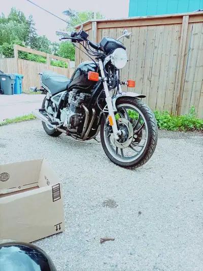 Runs but needs a bit of a tune up. Carbs rebuilt 2 yrs ago .. New battery ... Decent tires Updated h...