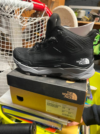 New Woman's The north face - Vector shoes size 10