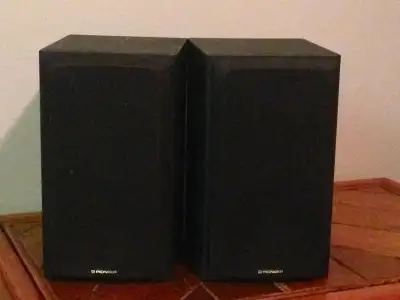 VINTAGE PIONEER CS-C250k BOOKSHELF SPEAKERS PERFECT WORKING ORDER 11 INCHES TALL