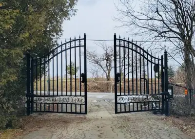 Driveway gates Driveway gates, fences, posts, walk gates, accessories available for local pick up sa...