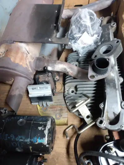 ONAN P220G 20hp engine STRIPPED FOR PARTS!!, View more