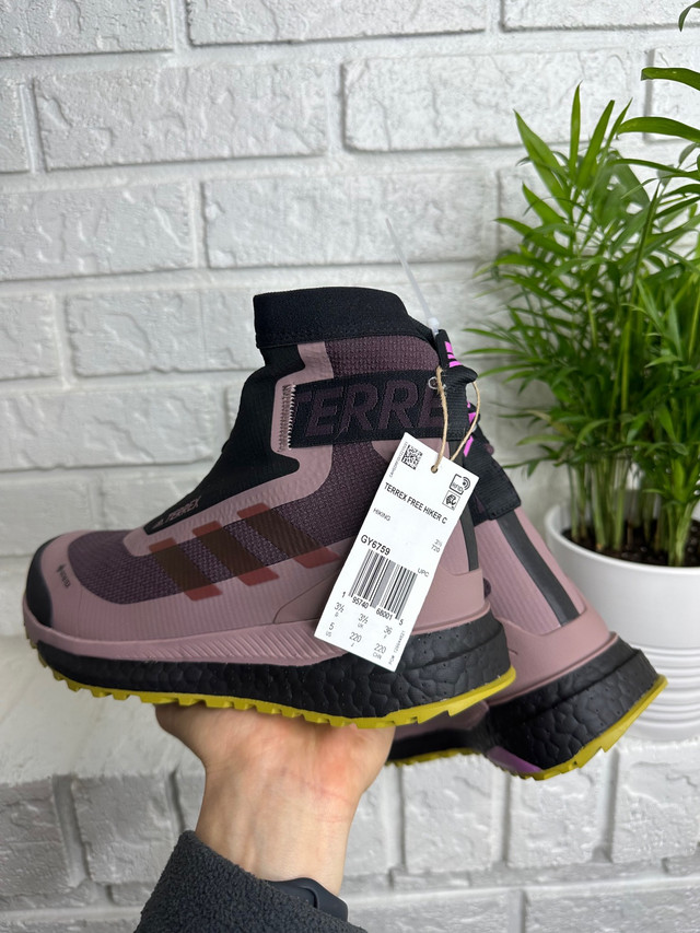 Women’s shoes Adidas Terrex Free Hiker GORE-TEX COLD.RDY Hiking  in Women's - Shoes in Mississauga / Peel Region - Image 4