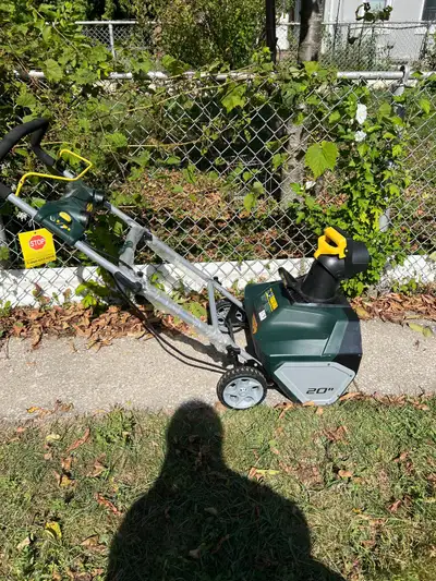 Snow blower electric brand new, View more